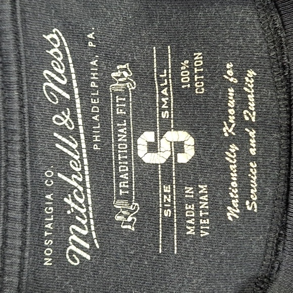 Allen Iverson The Answer Mitchell & Ness retro big graphic faded SM t-shirt - Picture 7 of 7